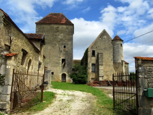 Courcelles castle